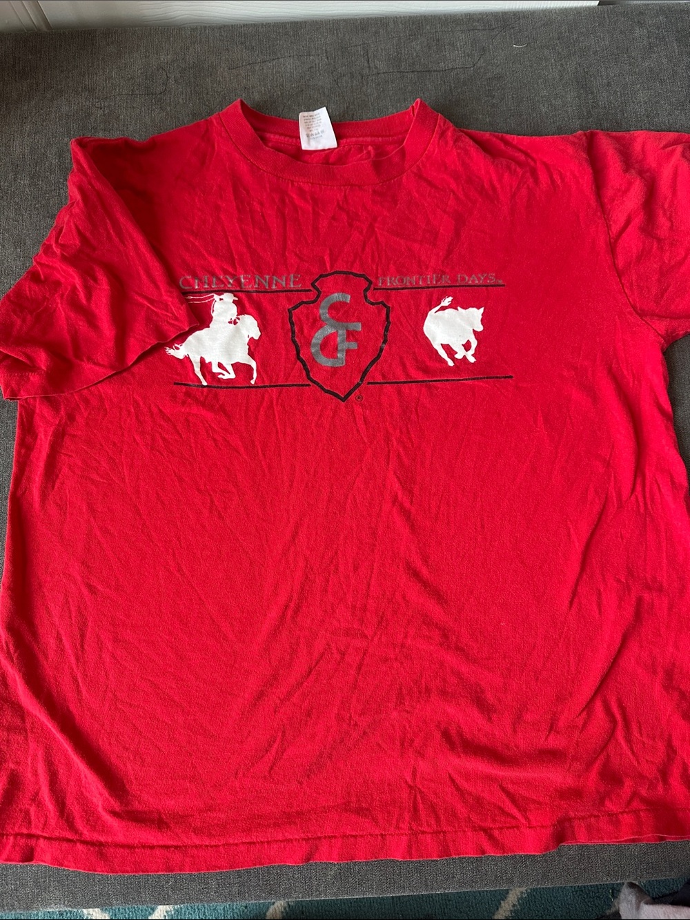 Red Graphic Short-Sleeve Men's T-Shirt - Rodeo Crest Design